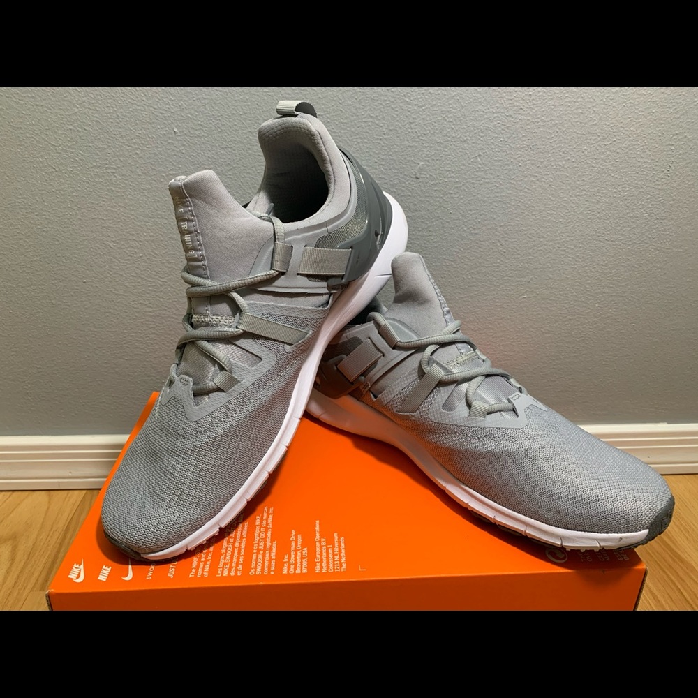 Mens Nike Flexmethod TR Training Shoes Wolf Grey
